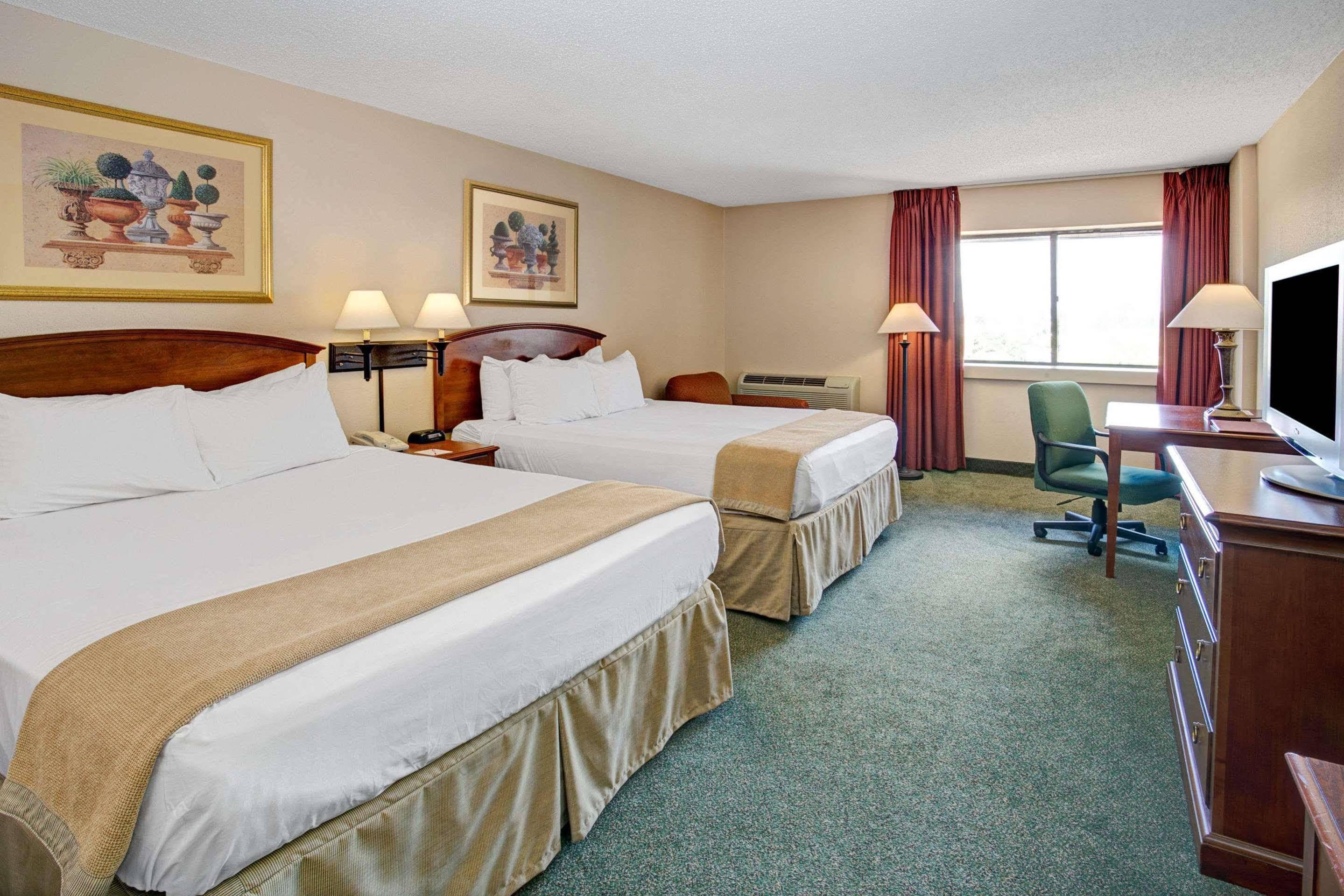 Holiday Inn Indianapolis - Airport Area N By Ihg المظهر الخارجي الصورة